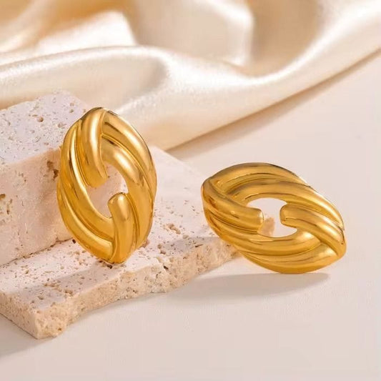 Earring #9725086